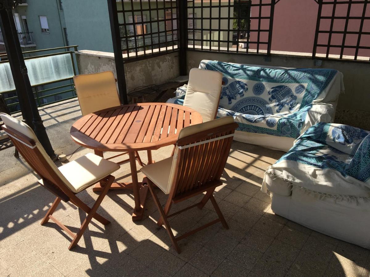 Sunny Rome Attico Con Grande Terrazzo Apartment Exterior photo